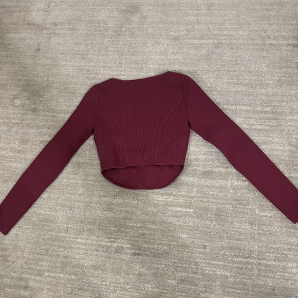 Aritzia Babaton Sculpt Knit Sweater Long Sleeve Top Burgundy, SZ XS - Picture 3 of 3